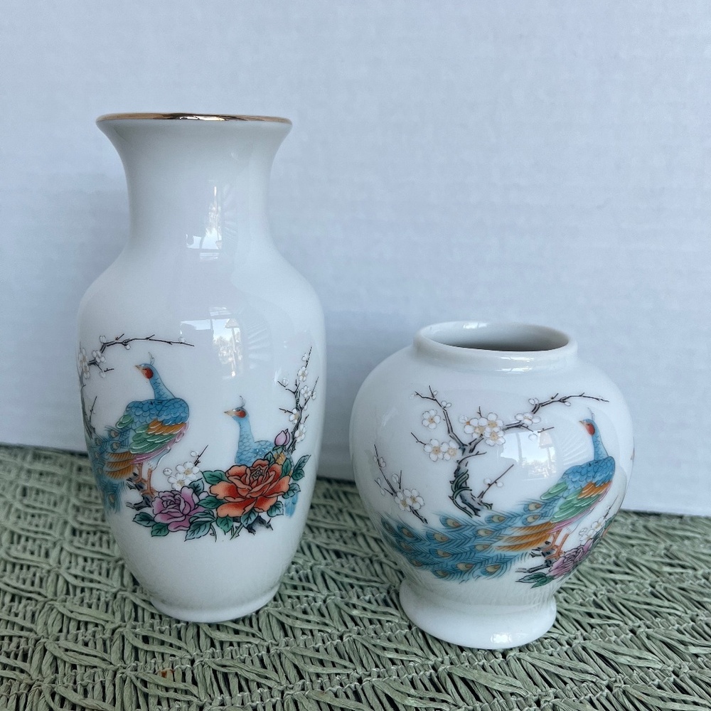 Vtg Fine China Japan Vase and Ginger Jar (no lid) Peacock & Cherry Blossom